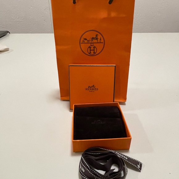 Hermès large astrologie nouvelle bracelet. EUC. Box, receipt bag and pouch - Picture 11 of 15